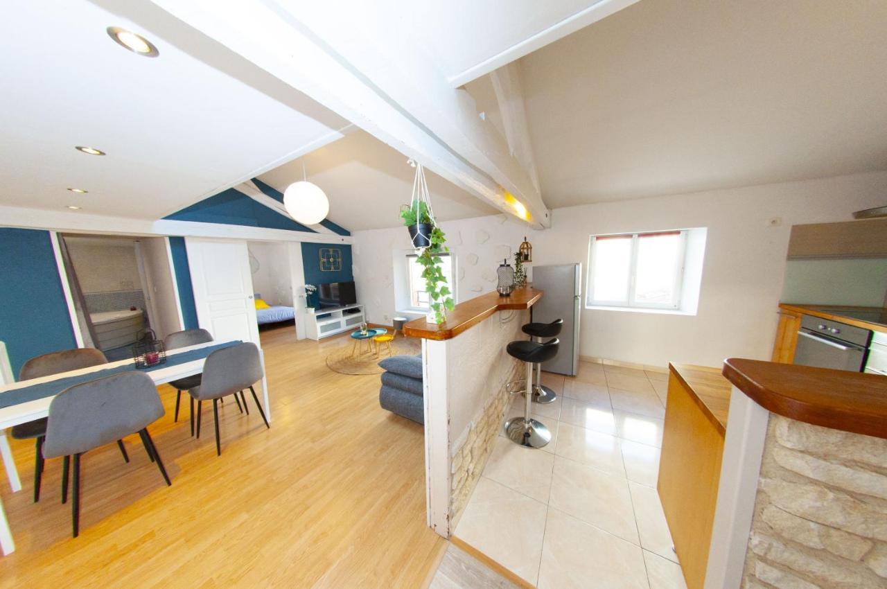 Appartement Magnolia-6 Min De La Gare - Baignoire Balneo- Wifi Gratuit à Melun Extérieur photo