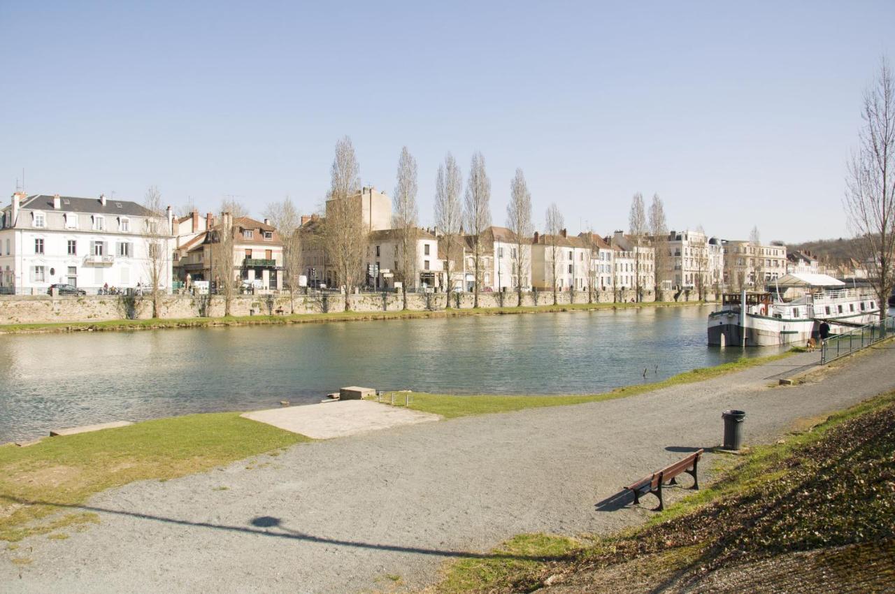 Appartement Magnolia-6 Min De La Gare - Baignoire Balneo- Wifi Gratuit à Melun Extérieur photo